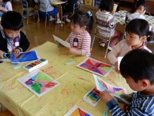 季節の制作を楽しんでいます。